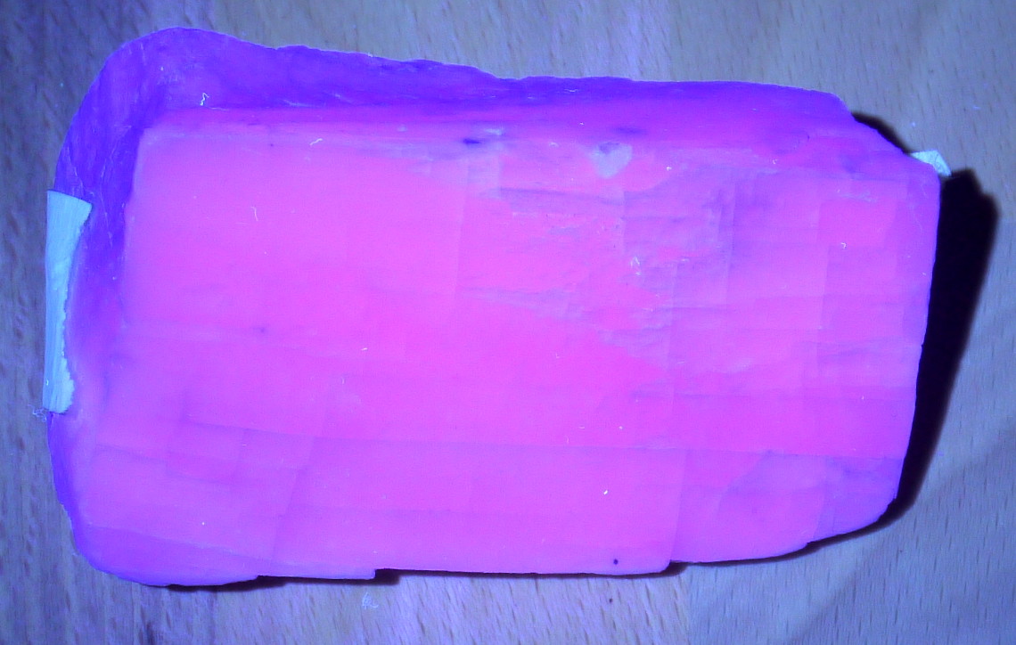 Kalzit unter UV A